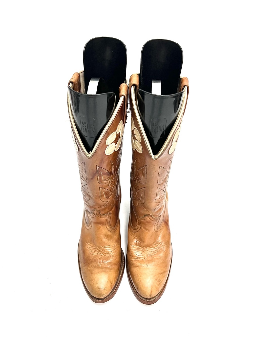 Vintage 1990s women's tan leather floral appliqué heeled cowboy boots - Picture 3 of 9
